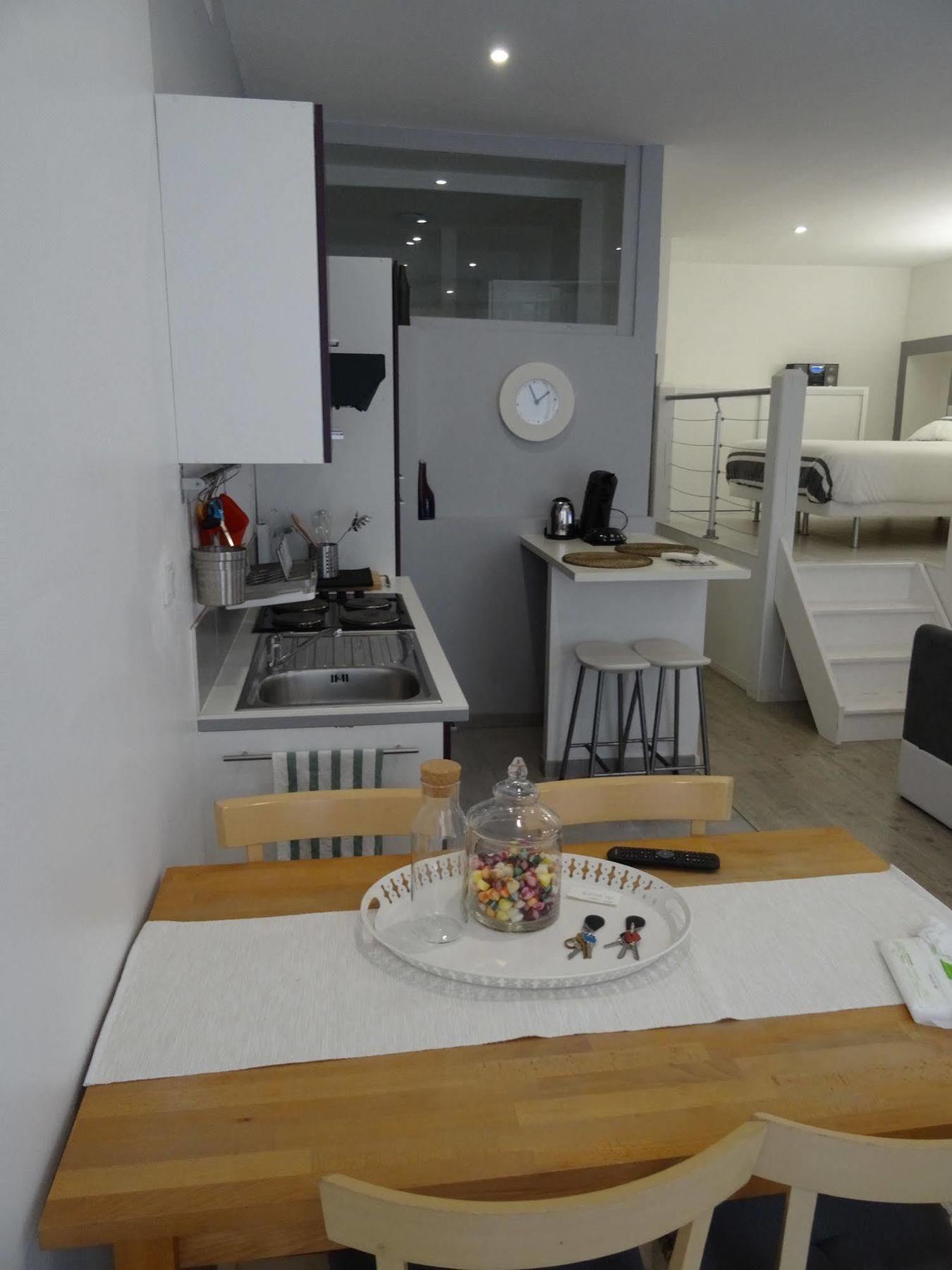 Ferienwohnung Unsejouranantes- Loft Cassard Exterior foto